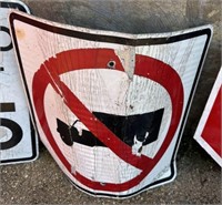 No Large Trunk Sign