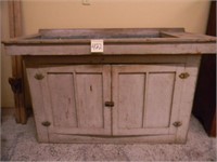 Grey Painted Dry Sink (55x24x34)