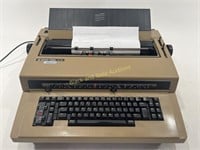 Silver Reed EX 55 Electric Typewriter