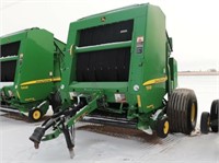 2011 JD 568 Round Baler #1E00568XTBB376552