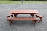 PICNIC TABLE & BENCHES: