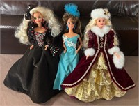 J - LOT OF 3 COLLECTIBLE BARBIE DOLLS (L110)