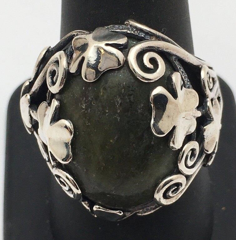 Sterling Silver Irish Ring W Green Stone