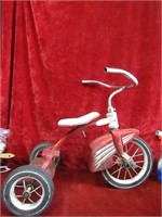 Red/white Murray tricycle.