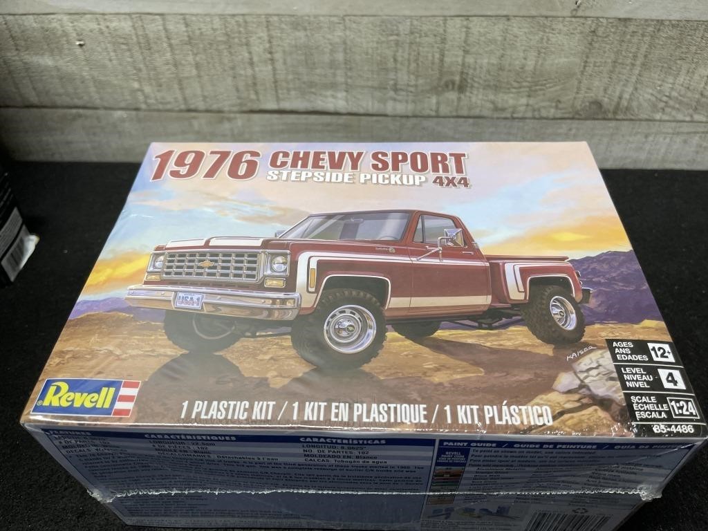 New Sealed 1976 Chevy Sport Pickup Truck Model Kit