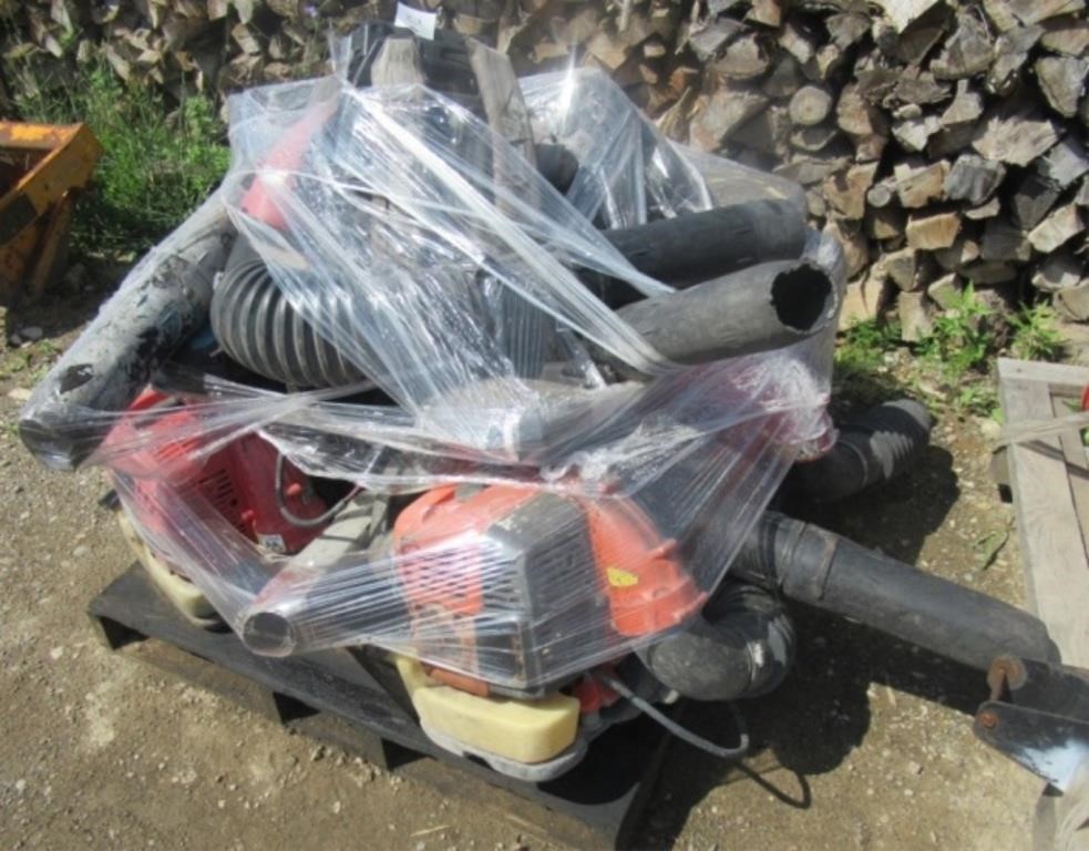 Large pallet of backpack blowers. Note: for parts