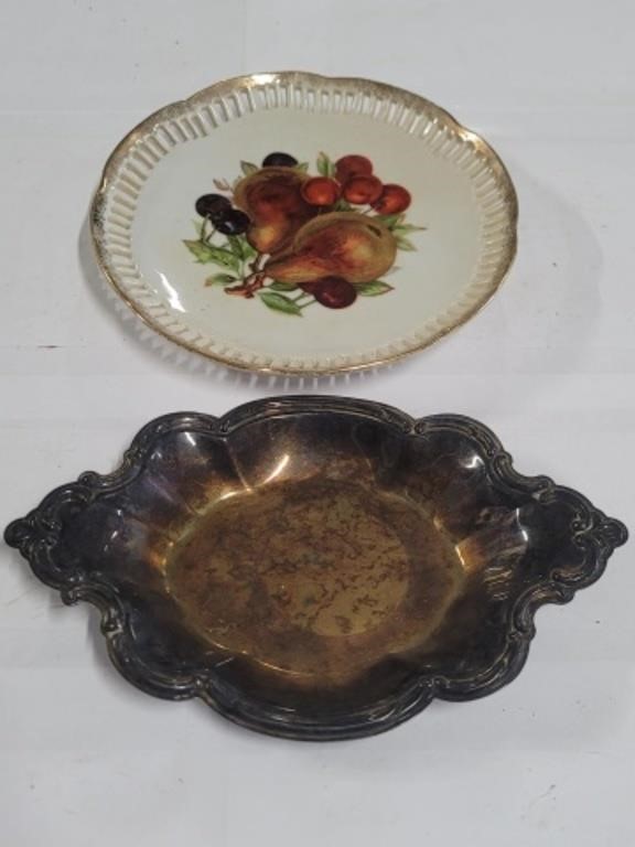 Two Vintage Collectible Plates