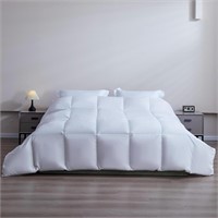 King 650 Fill Down Comforter  106x90in White