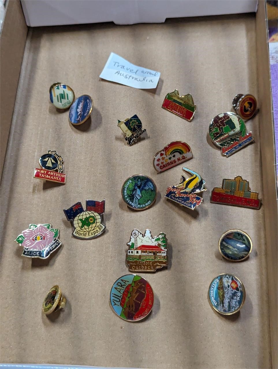 Australia pin lapel lot