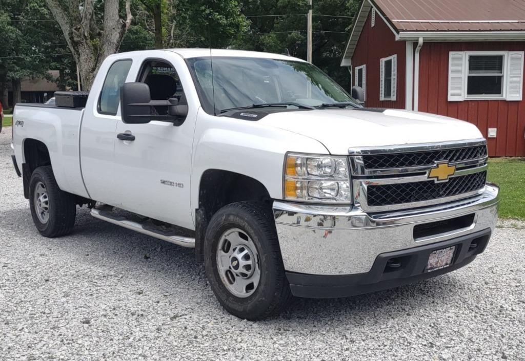 2013 Chevrolet Silverado K 2500 HD, 4X4. 6L