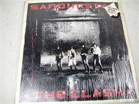 The clash Sandinista 1980 album and cover look to