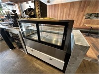 S/S Glass Front Refrigerated Display Cabinet