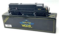 Weaver U25B Diesel Locomotive Train.