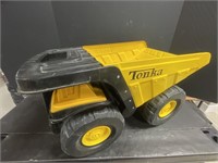 Tonka Toughest Mighty Dump Truck. Metal and