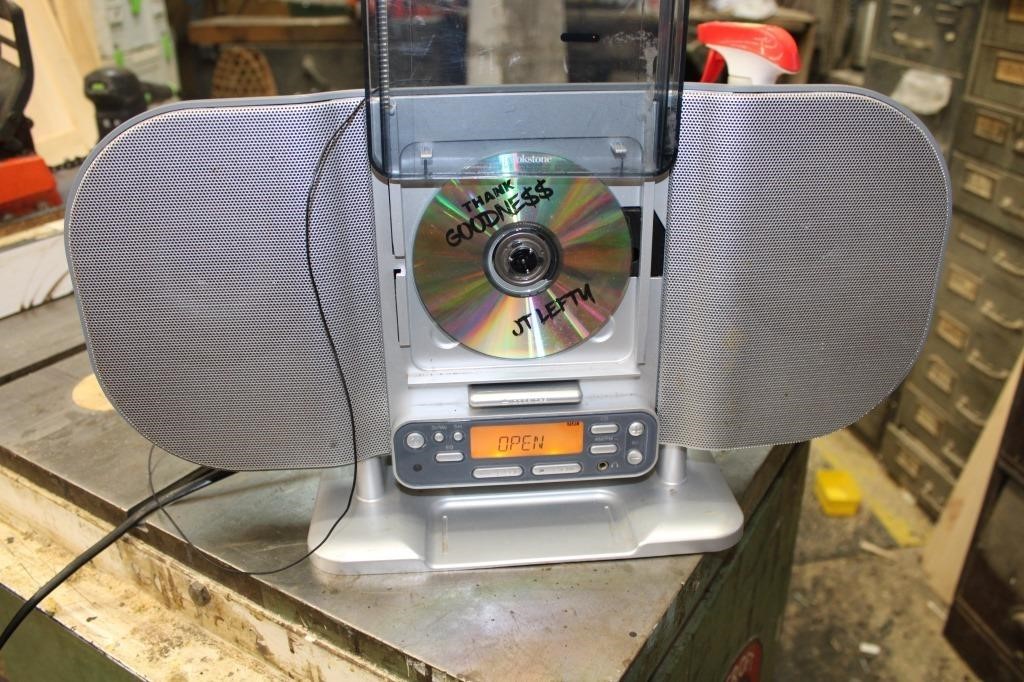 Brookstone Slimline CD & A/M F/M Stereo