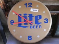 Vintage Lite Beer Bottle Cap Clock