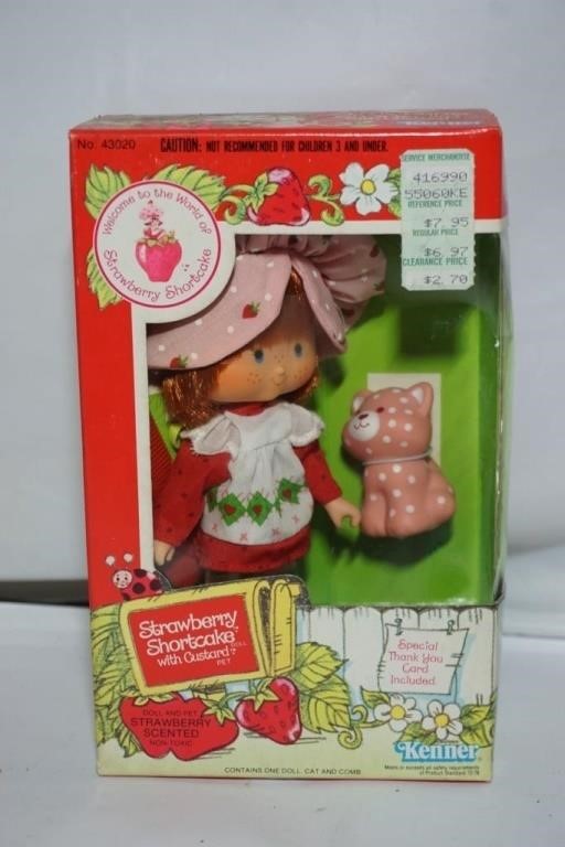 1982 Strawberry Shortcake Doll