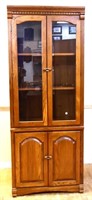 Oak 4 door entertainment cabinet, see photos