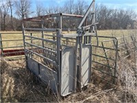 Cattle Squeeze Chute. Never used, heavy duty.