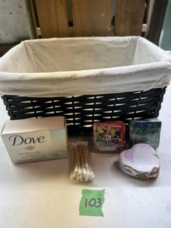 Basket - 9x12x5.5 wash cloths Dove soap & wooded