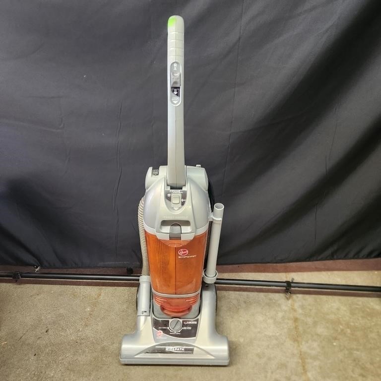 Hoover Empower vacuum, wide path- works!