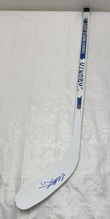 28in signed hockey stick
