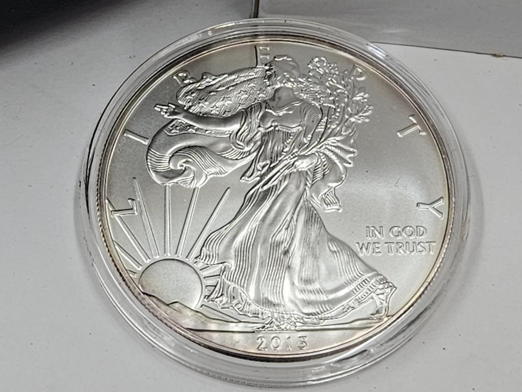 2015 UNC US $1 American Silver EagleCoin