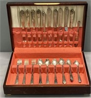 Silverplate Flatware & Case Rogers Sectional