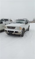 2002 Ford Explore - White