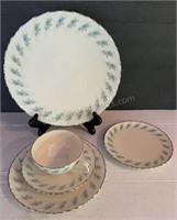 VTG LENOX CHINA Rosedale 5 piece Setting - IN