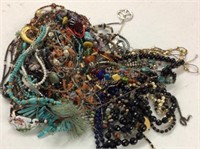 5# of costume jewelry necklaces