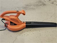 Black+Decker Blower