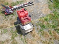 (2) GAS TANKS & LAWN BENCH