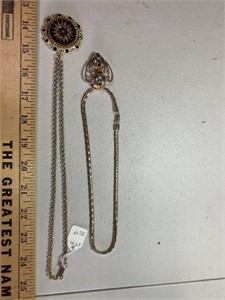2 vintage necklaces