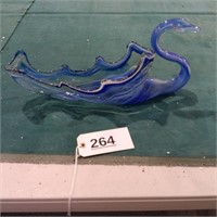 Glass Swan - About 17\" x 5\"