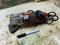 OSCILLATING TOOL