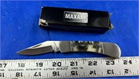 New Locking Blade Maxam Knife w/ Deer on Handle