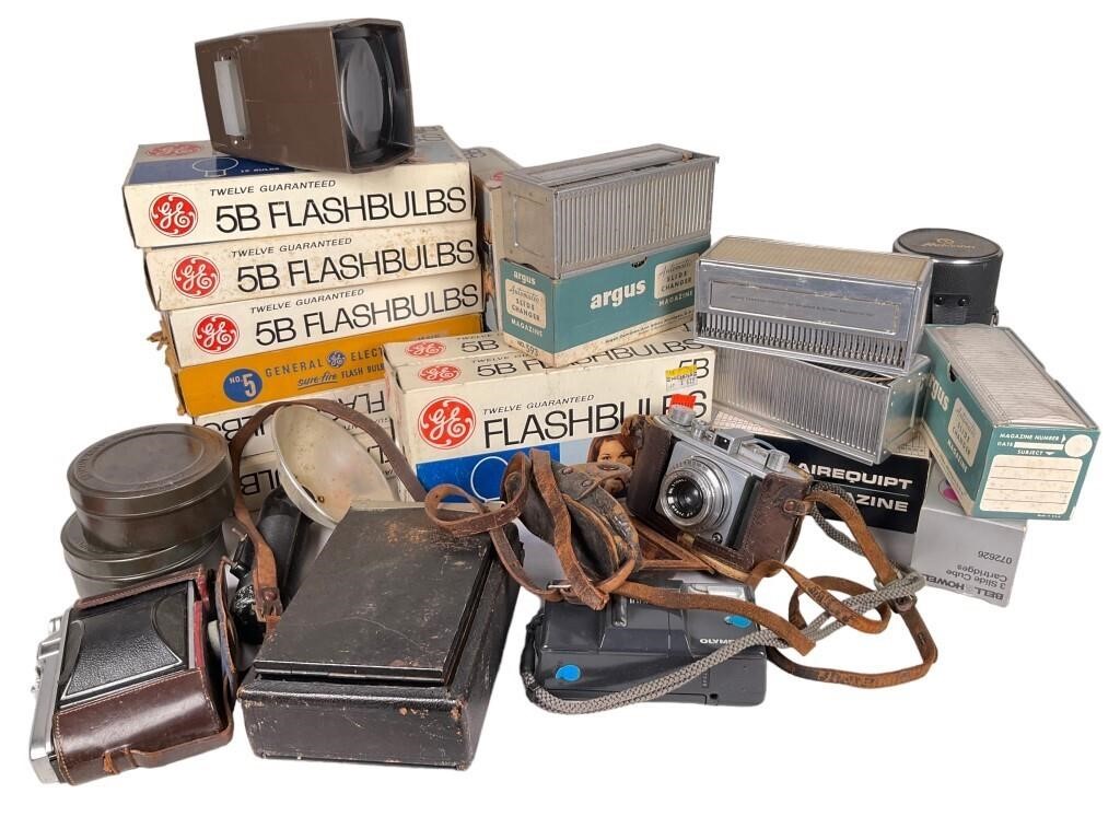 Vtg Cameras, Flashbulbs & Slide Changers