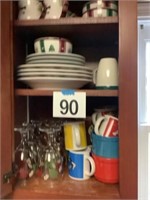 3shelves mugs, plates