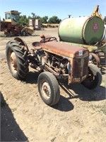Vintage MASSEY-FERGUSON T0-30 Tractor, 2wd, Gas