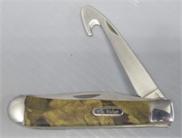 Elk Ridge 3 blade folding knife.