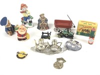 Group of Small Collectibles