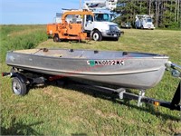 Crestliner 14ft Aluminum Fishing Boat