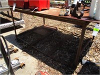 7'x4'x3' metal table