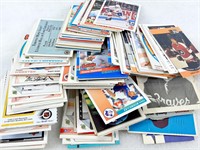 Collection de 135 cartes de hockey et de baseball