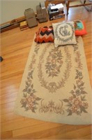 AFGAN AND 2 PILLOW, AREA RUG 36 IN X 58 IN