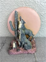 6in Coyote Howling Collectible Statue