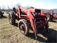 Case International 485 4X4 Tractor w/2250 Loader,