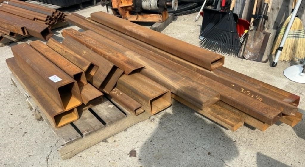 Pallet w/Various Steel Tubing up to 9FT in Length