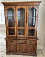 Late 20th Century Oak Finish China Cabinet